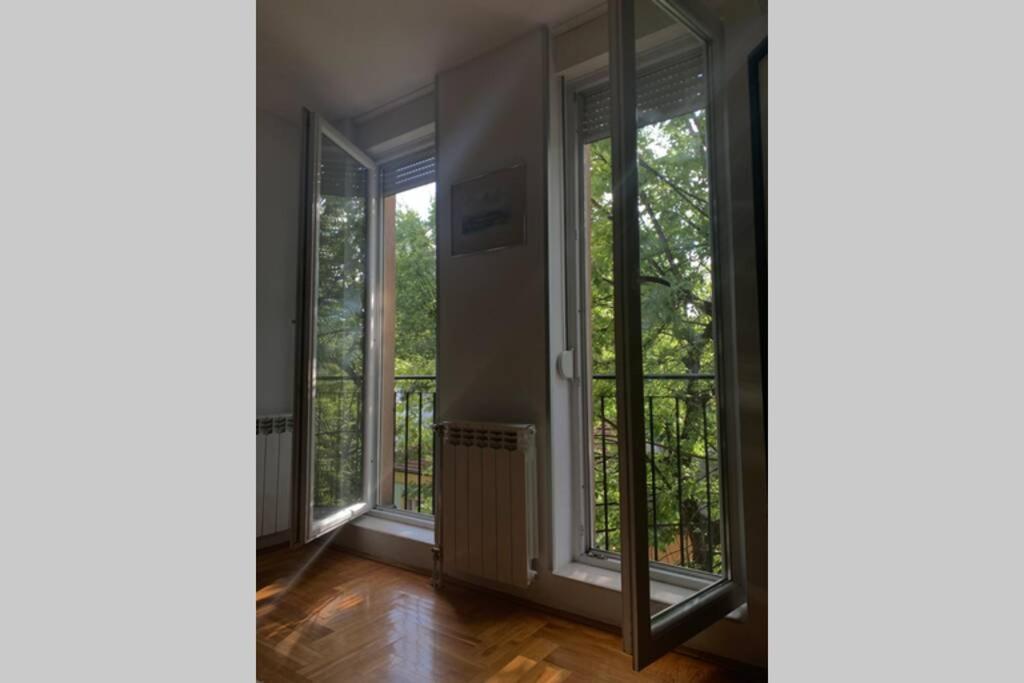 Renovated Cozy Studio 7 At Top Location - Available For Long Term Rentals Novi Sad Extérieur photo